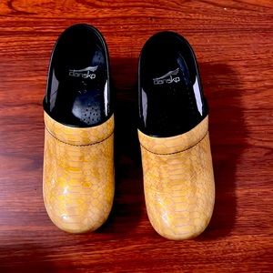 Dansko shoes